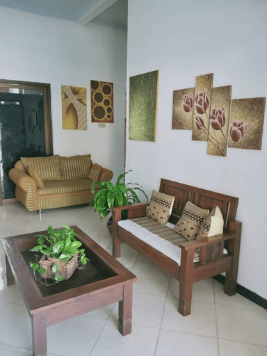 Kalandra Guesthouse (Satu Rumah), Ponorogo