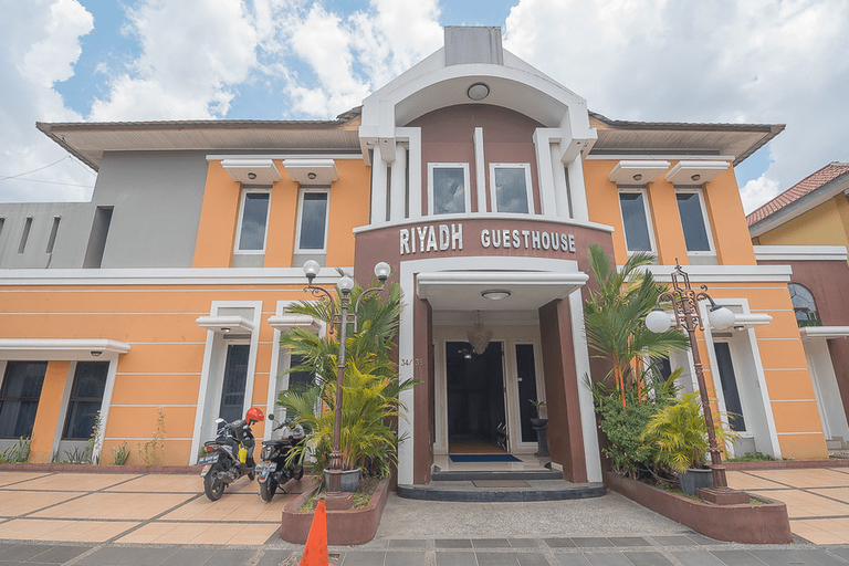 Exterior & Views 2, RedDoorz Plus Syariah @ Banjarbaru 2, Banjarbaru