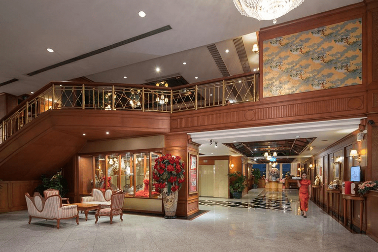Prince Palace Hotel, Pom Pram Sattru