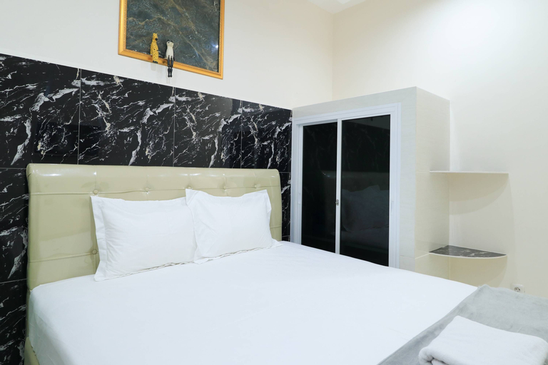 D Rainbow West Homestay, Surabaya