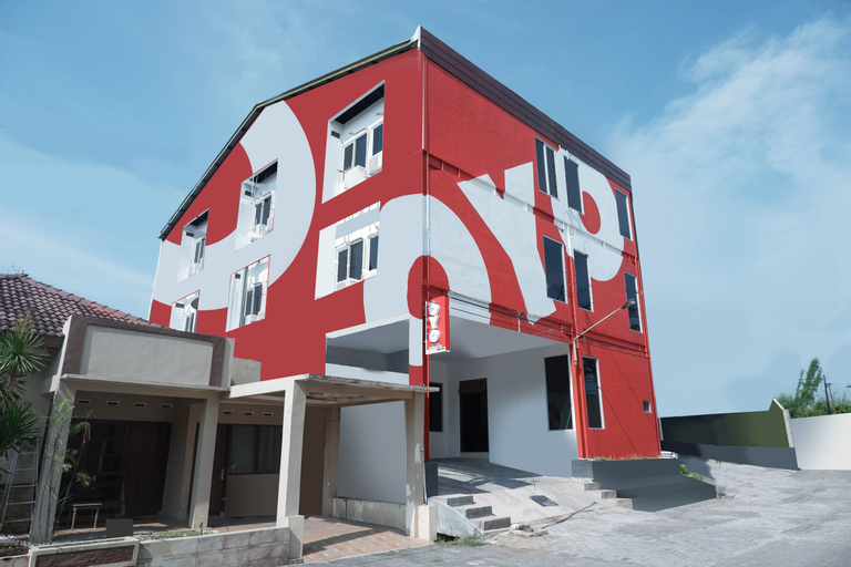 Exterior & Views 2, OYO 682 Ceria Homestay Syariah, Semarang