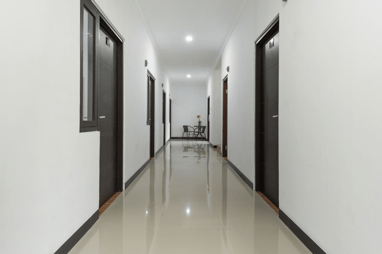 Exterior & Views 3, RedDoorz Plus near Trans Studio Cibubur 2, Bekasi
