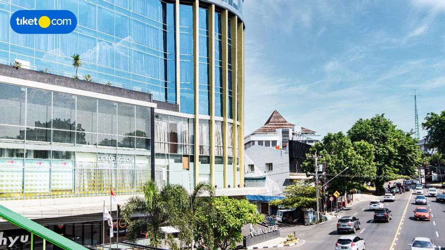 Grand Edge Hotel Semarang, Semarang