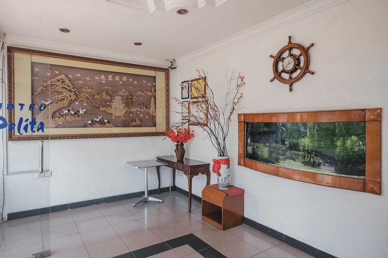 RedDoorz near Nagoya Hill Mall Batam 5, Batam