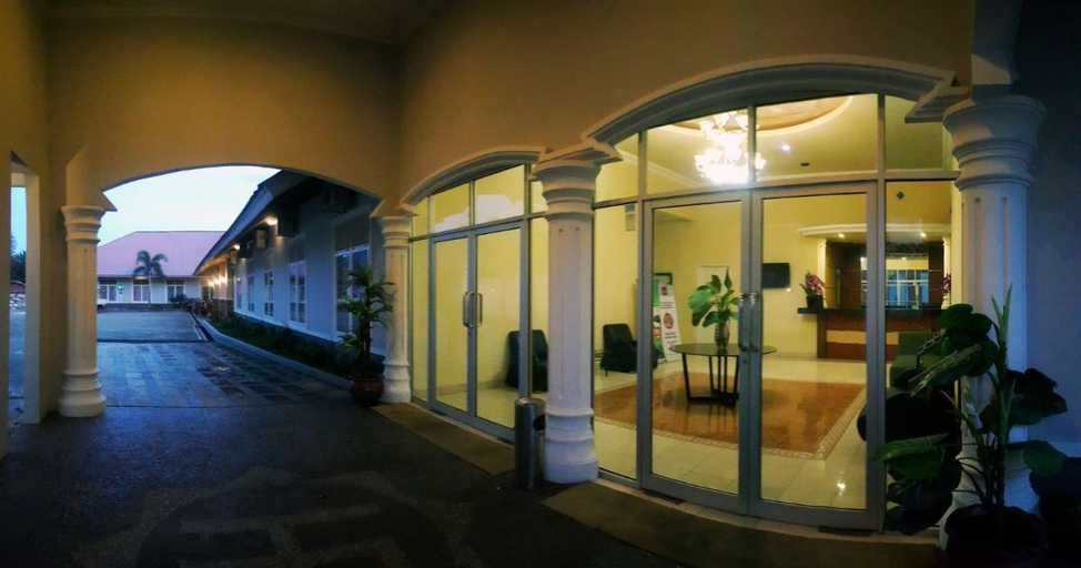 Exterior & Views 3, Emer One Hotel Batusangkar, Tanah Datar