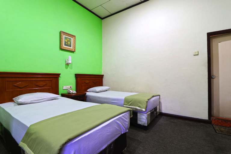 Bedroom 2, Hotel Sumatera, Medan