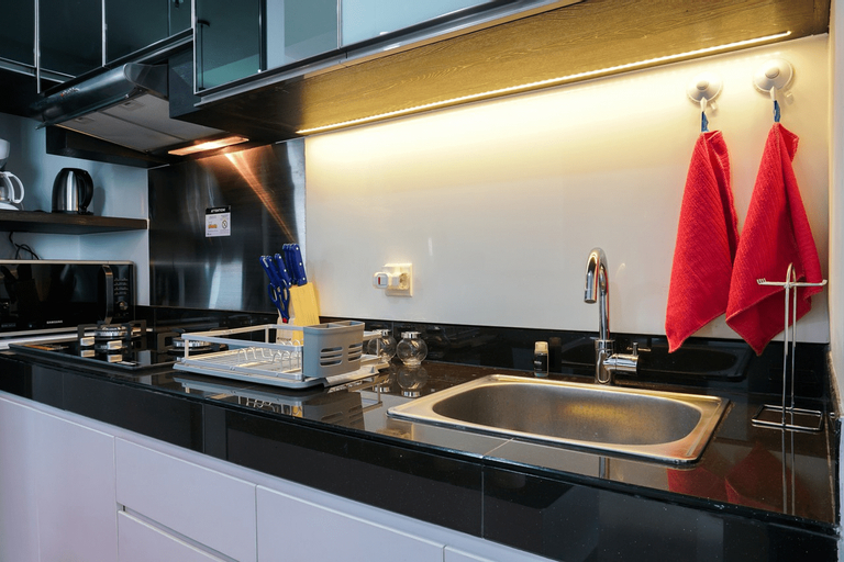 Modern 2BR Apartment at CitraLake Suites By Travelio, Jakarta Barat