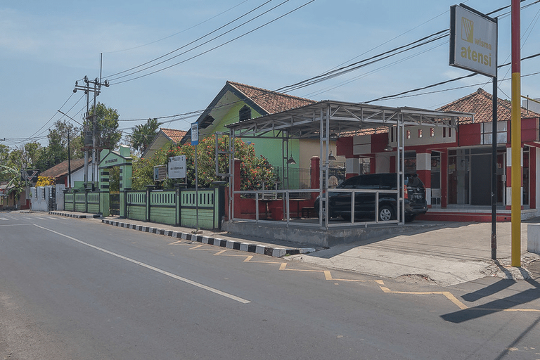 Exterior & Views 2, RedDoorz Plus near Alun Alun Kuningan, Kuningan