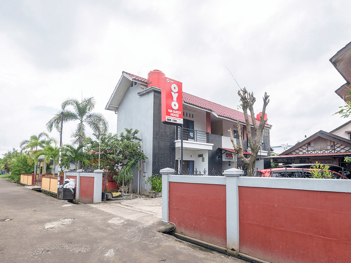 OYO 2187 Hm Guest House, Pontianak