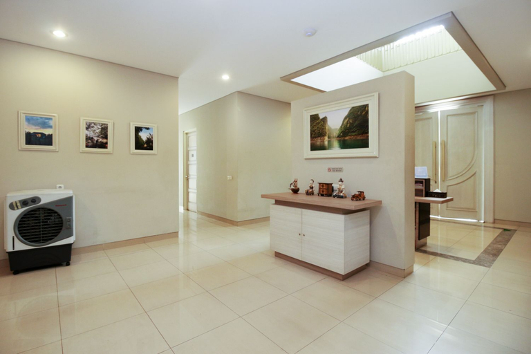 Public Area 2, Home 899 Patal Senayan, South Jakarta
