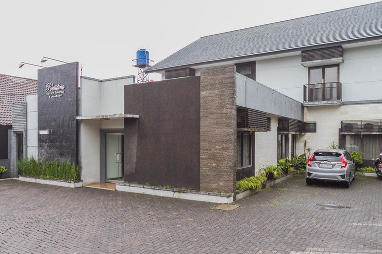 Exterior & Views 2, RedDoorz @ Cikutra 3, Bandung