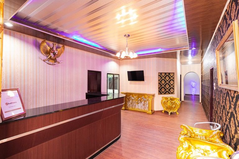 Public Area 2, RedDoorz Plus near Universitas Methodist Medan, Medan
