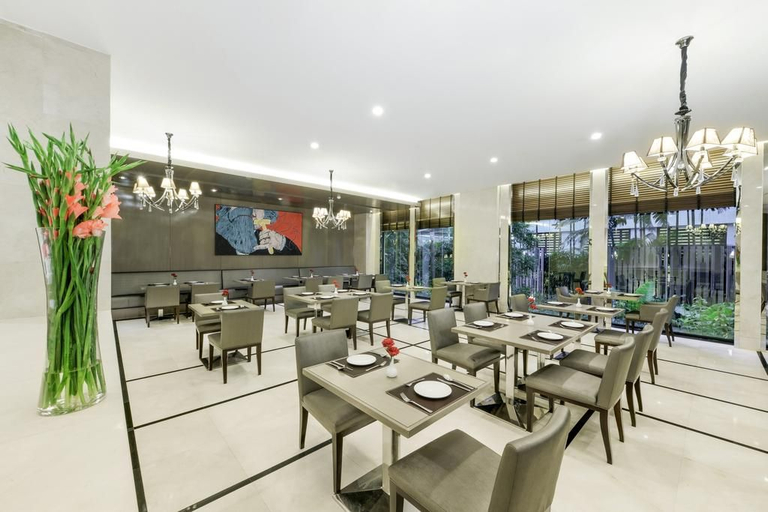 Centre Point Hotel Chidlom - Food & Drinks