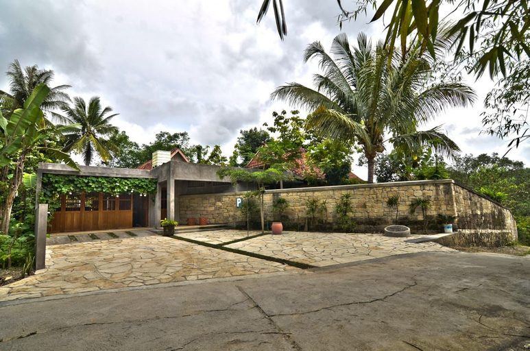 Others 4, Portum Villa, Bantul