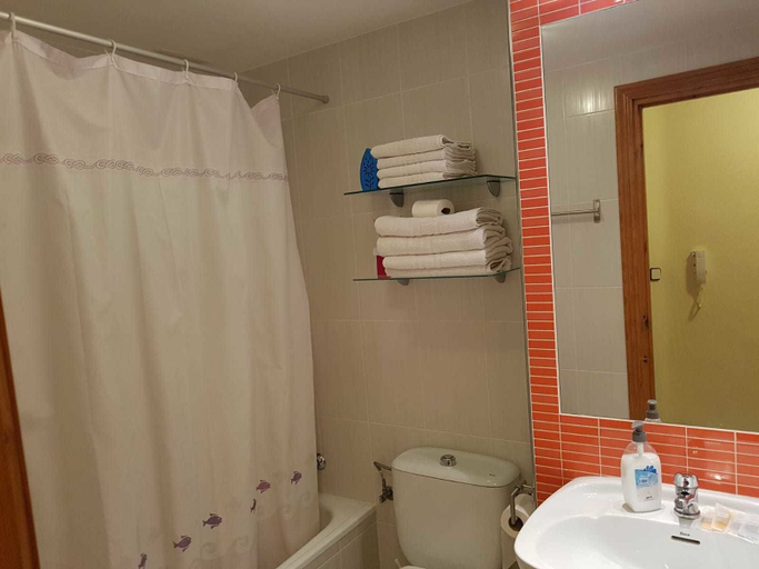 Bathroom 4, Apartamentos Olympia Center, Murcia