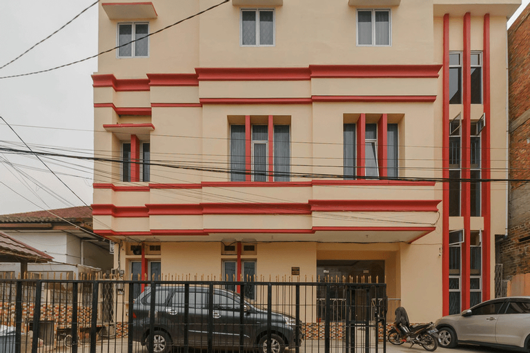 RedDoorz Syariah near Palembang Square Mall 3, Palembang