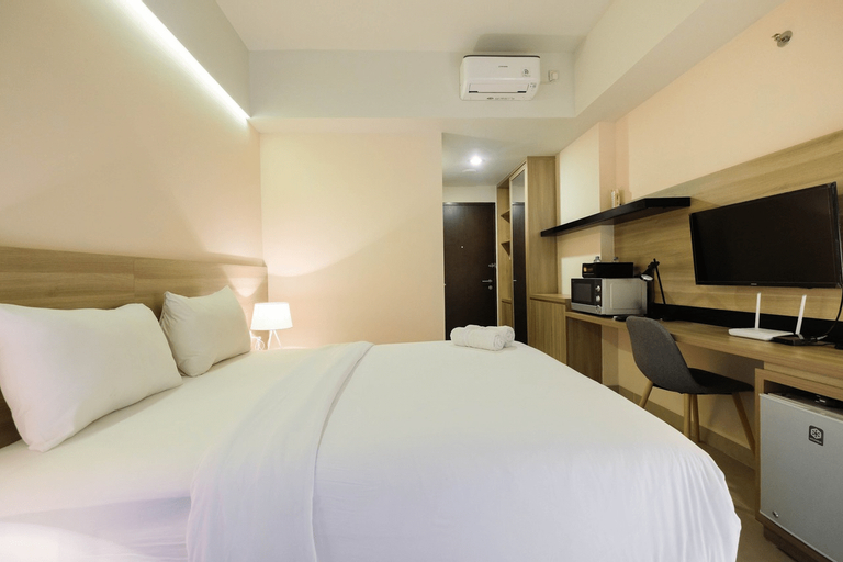 Fully Furnished Studio Apartment at Mustika Golf Residence By Travelio, Cikarang