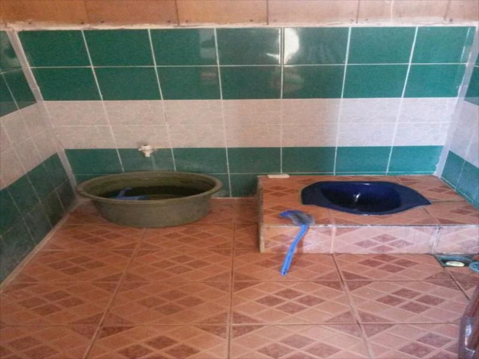 Bathroom 3, Derawan Sari Cottage, Berau