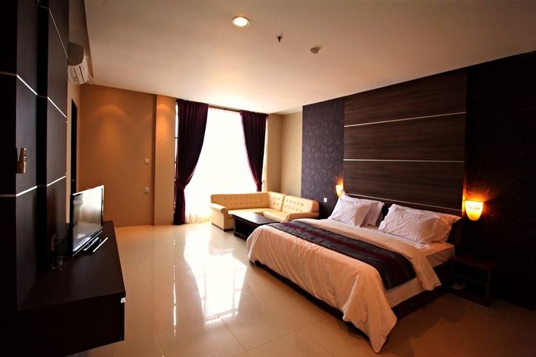 Kyriad Sadurengas Hotel, Paser