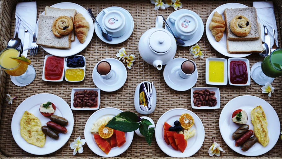 Best Western Resort Kuta - Food & Drinks