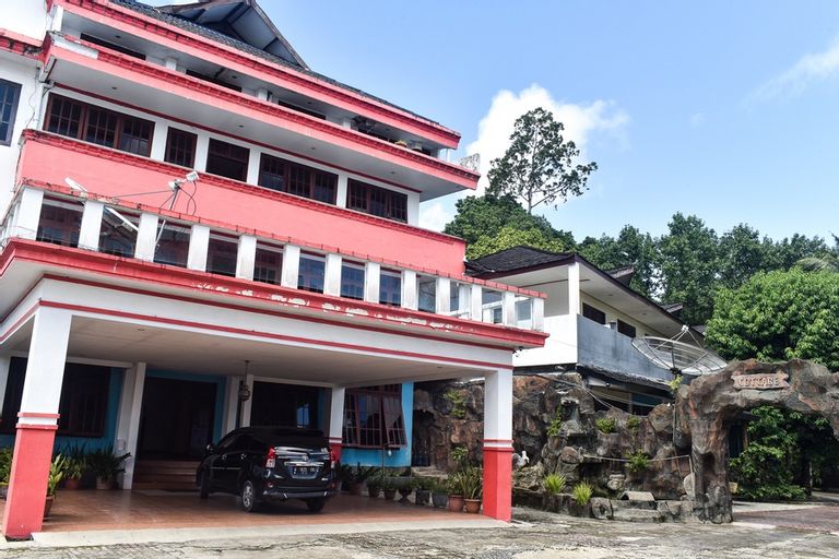 RedDoorz Plus @ Tirta Kencana Hotel, Ambon