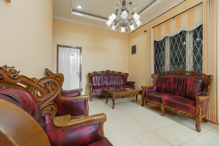 RedDoorz Syariah near Palembang Square Mall 3, Palembang