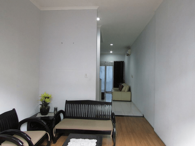 Guest House Roemah Nenekoe BuahBatu, Bandung