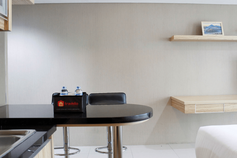 Others 2, Deluxe Studio Room @ Tamansari La Grande Apartment By Travelio, Bandung