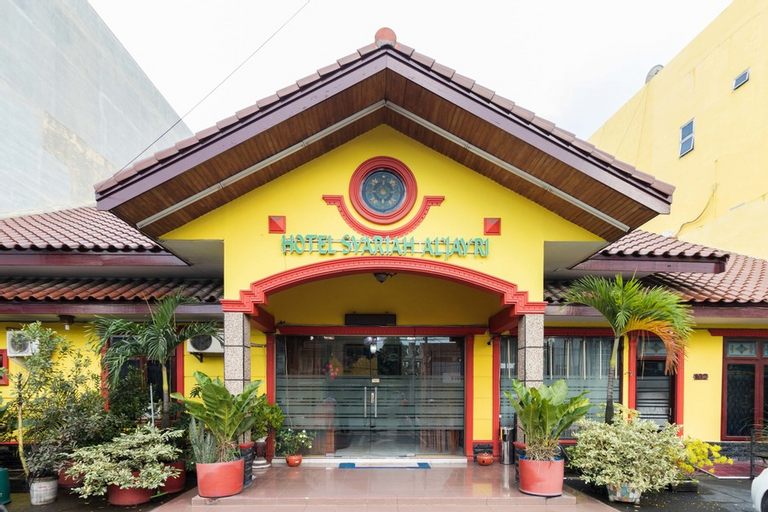 RedDoorz Syariah near Plaza Medan Fair 2, Medan