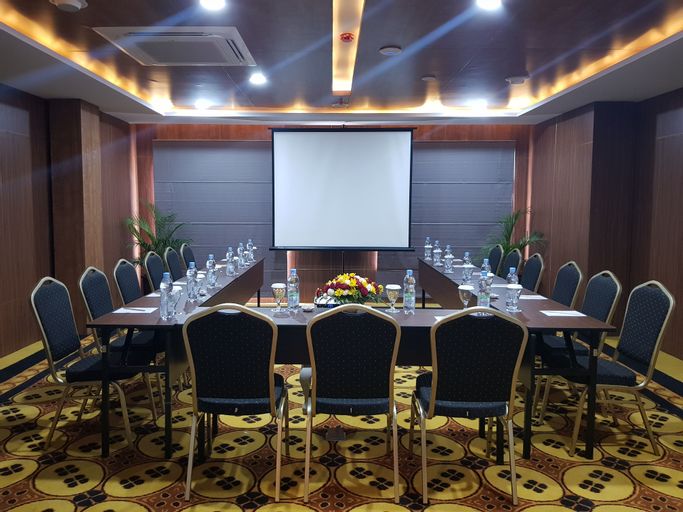 Business Facilities 28