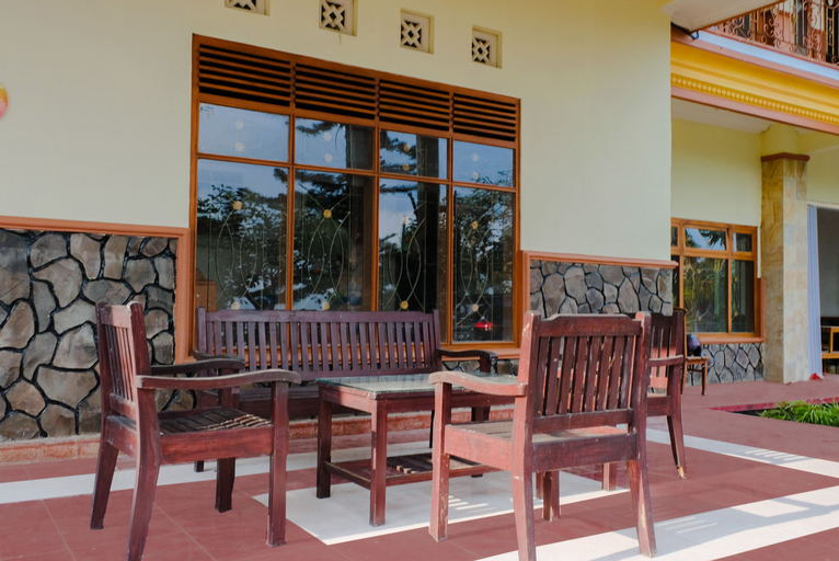 OYO 538 Villa Handayani Syariah, Malang