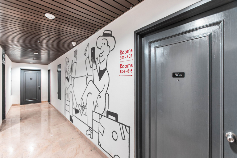 OYO Townhouse 1 Hotel Salemba Near RS PGI Cikini, Central Jakarta