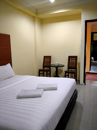 Penuin Hotel, Batam