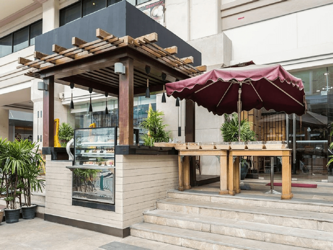Arnoma Grand Bangkok, Ratchathewi