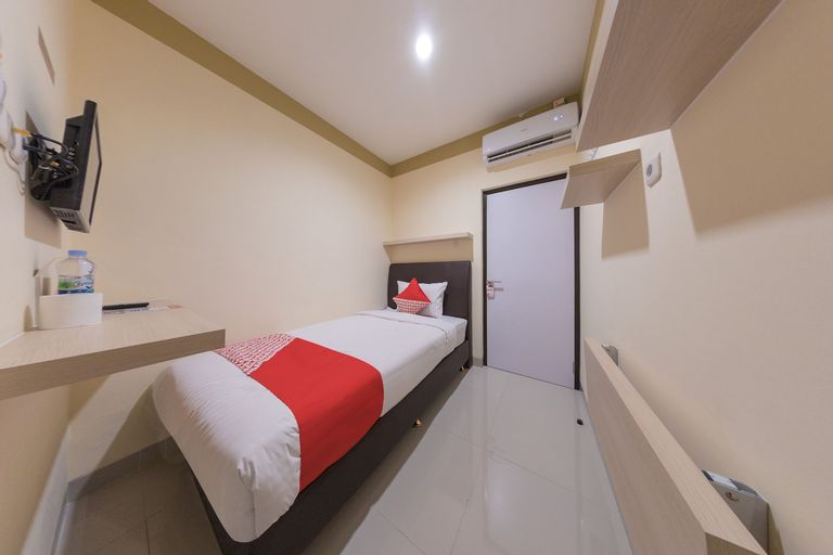 Bedroom 1, SUPER OYO 478 Balcon Biru, Central Jakarta