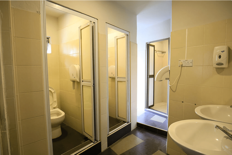 Bathroom 5, Travelogue Guesthouse Kuala Lumpur, Kuala Lumpur