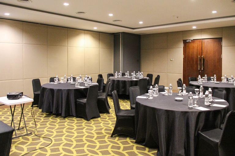 Hotel Rivoli Senen Jakarta, Central Jakarta