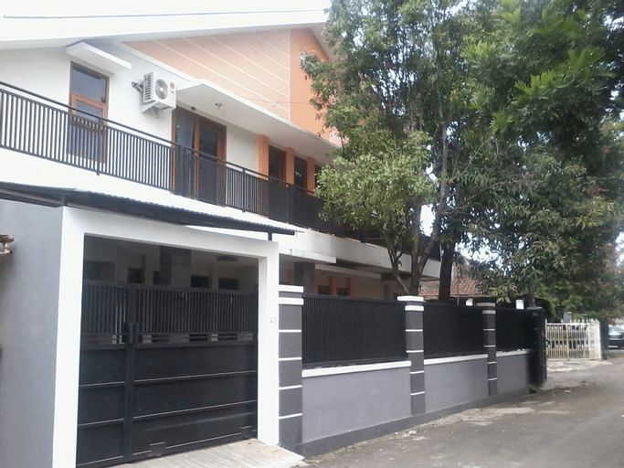 Rumah Sarwestri B&B, Bandung