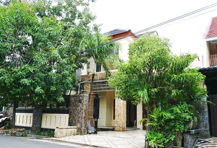 Exterior & Views 2, Green Surabaya Homey, Surabaya