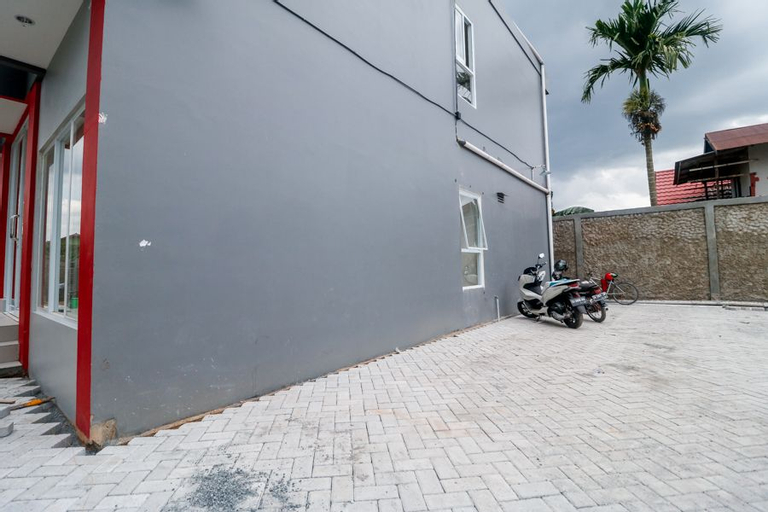 RedDoorz near Jalan Ahmad Yani Banjarmasin, Banjarmasin
