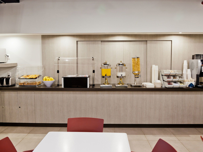 City Express Junior Villahermosa, Centro