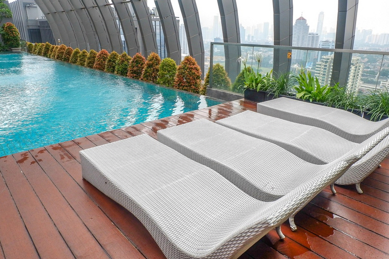 Sport & Beauty 3, 2BR Cozy and Modern L'Avenue Apartment By Travelio, South Jakarta