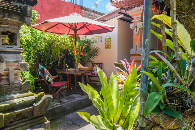 Exterior & Views 2, Radha Homestay, Denpasar