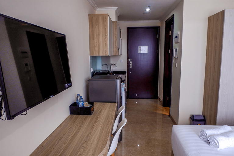 New Furnished Studio Menteng Park Apartment By Travelio, Central Jakarta