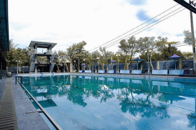OYO 887 Green Hill Hotel and Convention Center (tutup sementara), Jember