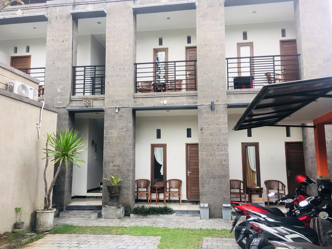 Exterior & Views 2, Hotel Warta Putra, Denpasar