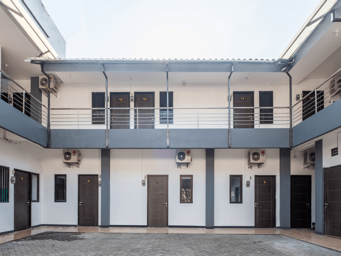 Others 5, Super OYO 1460 Anyelir Residence (tutup sementara), Cirebon