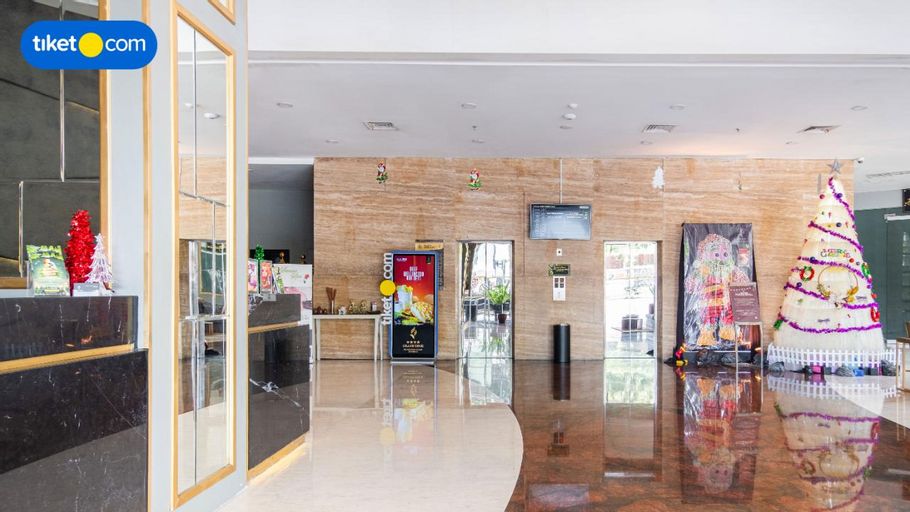 Grand Edge Hotel Semarang, Semarang