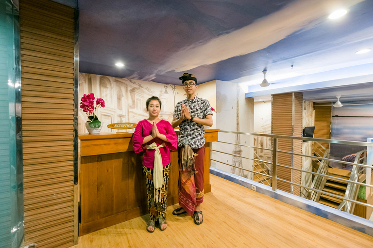 Public Area 5, Caroline Hostel, Badung