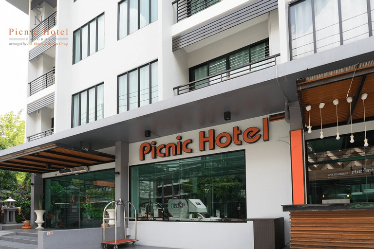 Picnic Hotel Bangkok, Ratchathewi